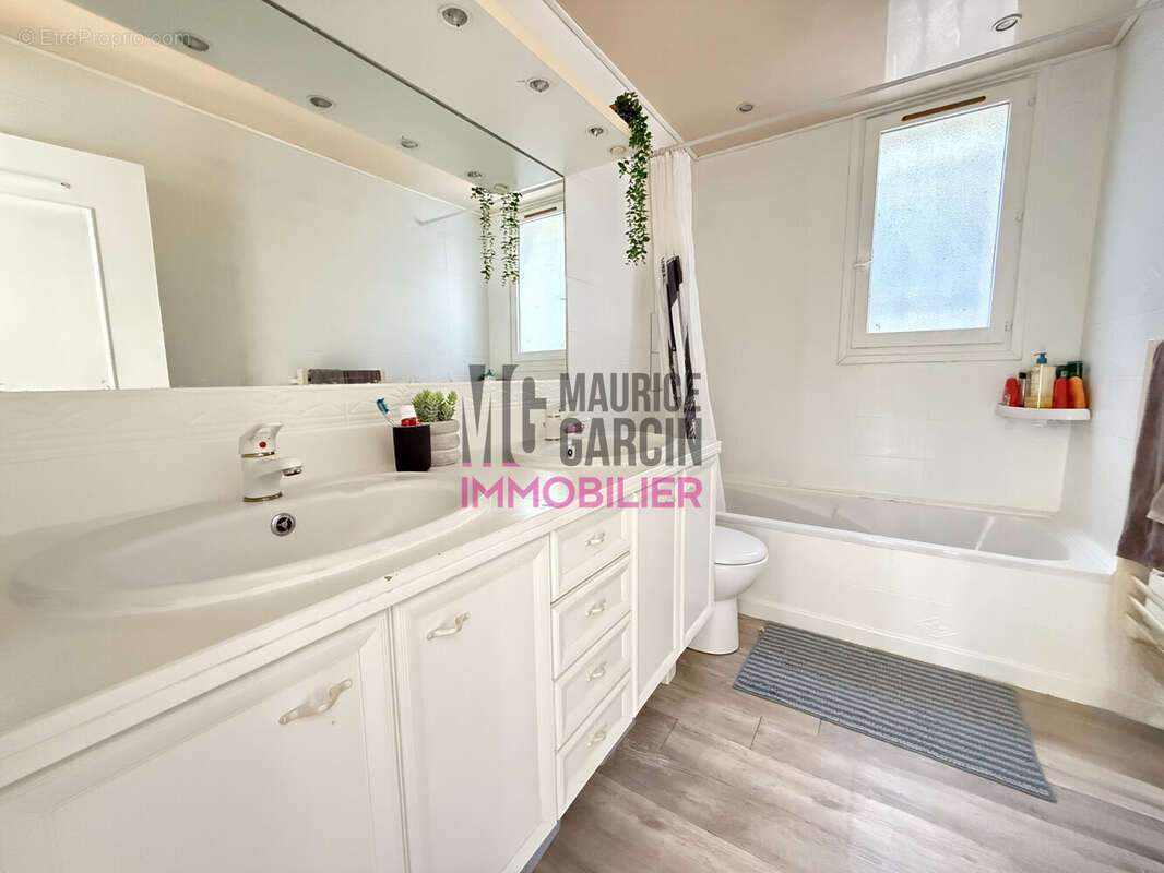 Maison à MORIERES-LES-AVIGNON