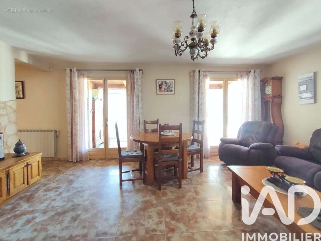 Photo 6 - Maison à TOURVES