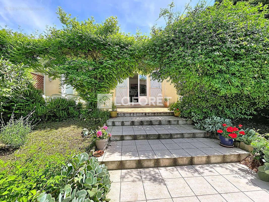 Maison à SAINT-CYPRIEN