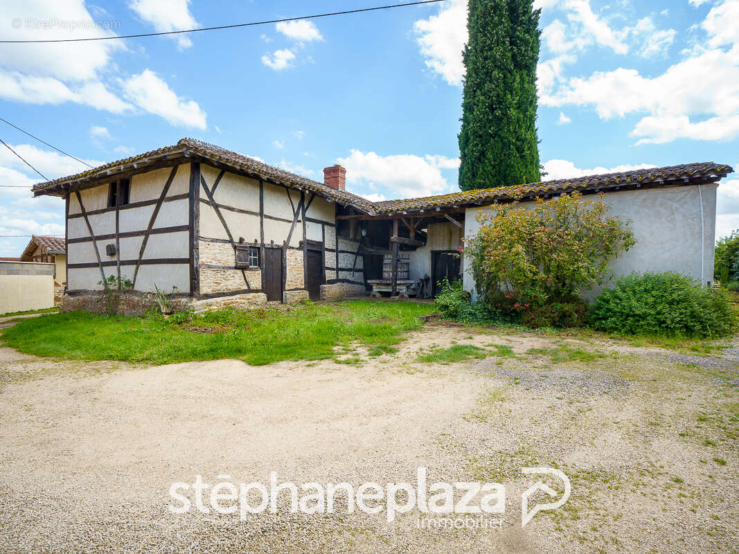 Maison à REPLONGES