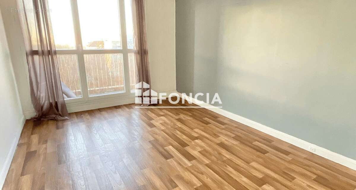 Appartement à PLAISIR