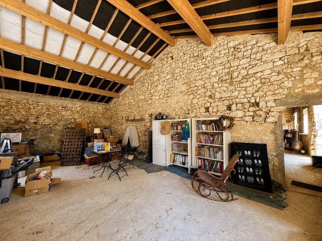 Propriété de caractère en pierres – Domaine équestre sur près de 6 hectares - photo 20