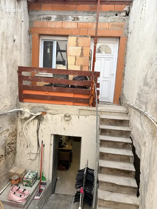 Immeuble avec local commercial loué et appartement à fort potentiel   Centre de Gannat - photo 14