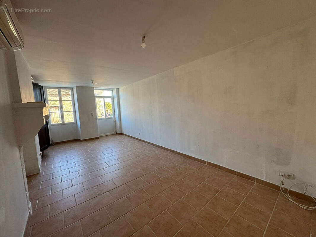 Maison à VILLEFAVARD