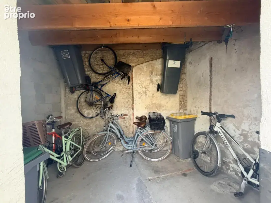 Appartement 3 pièces – Le charme du tout à pied au cœur du village  RARE – EMPLACEMENT EXCEPTIONNEL – TOUT À PIED – CALME ABSOLU - photo 12