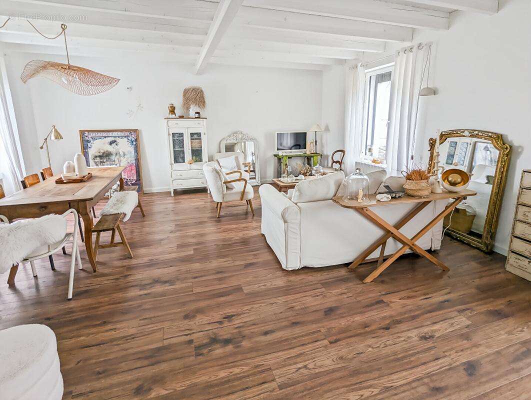 Maison à CAMPBON