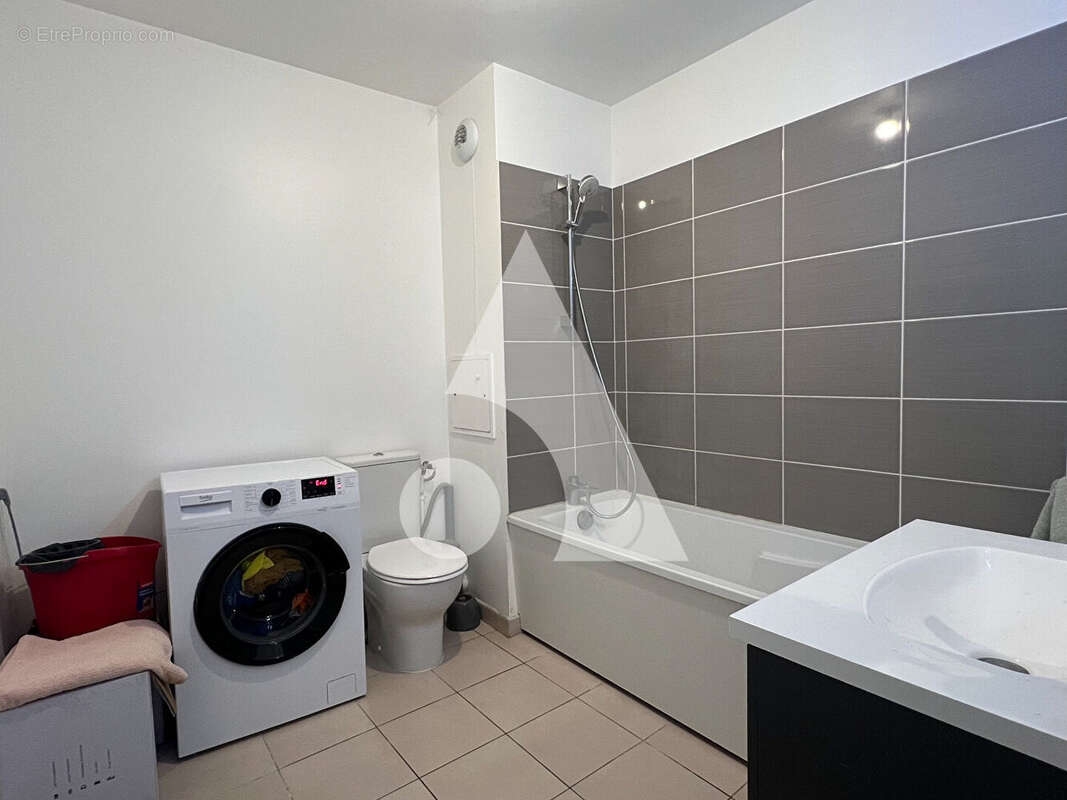 Appartement à AUBERVILLIERS
