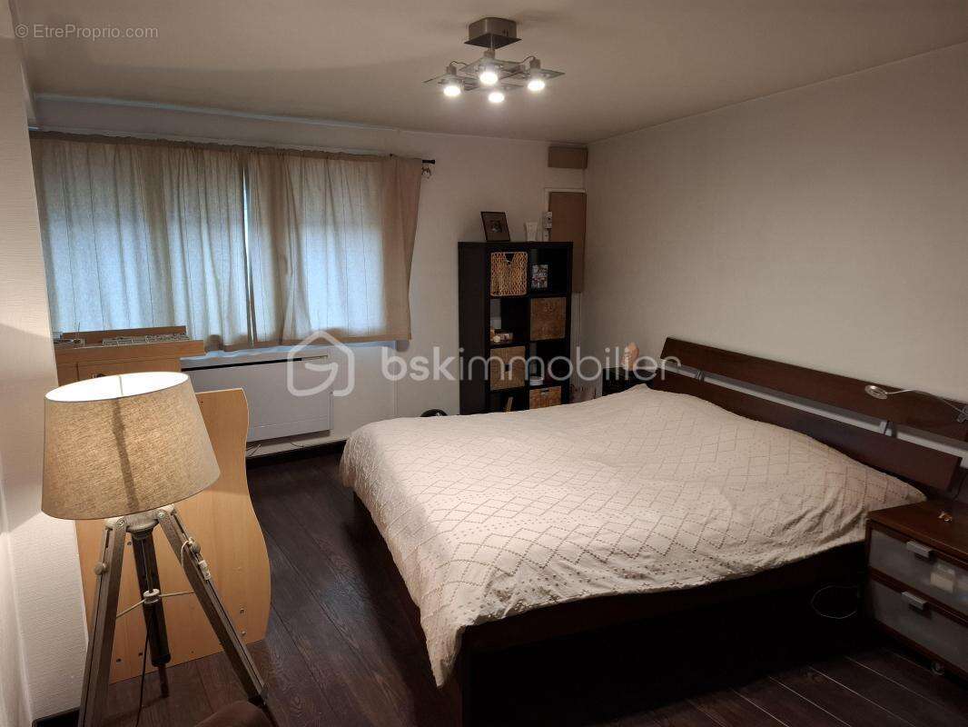 Duplex familial lumineux au cœur d’Auvernaux – volumes, calme et stationnement privatif - photo 6