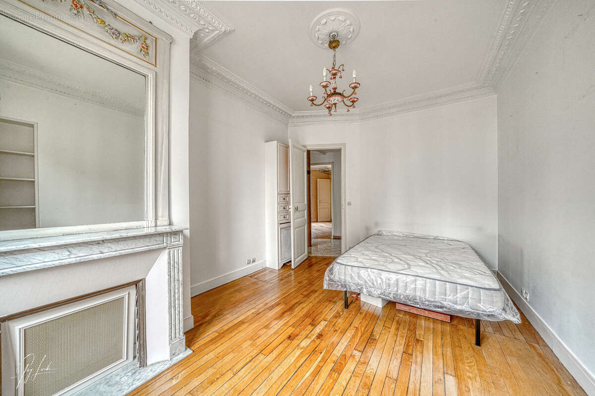 Appartement à PARIS-20E