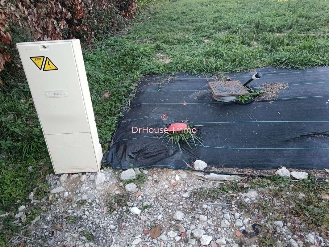 Terrain à SAINTE-LIVRADE-SUR-LOT