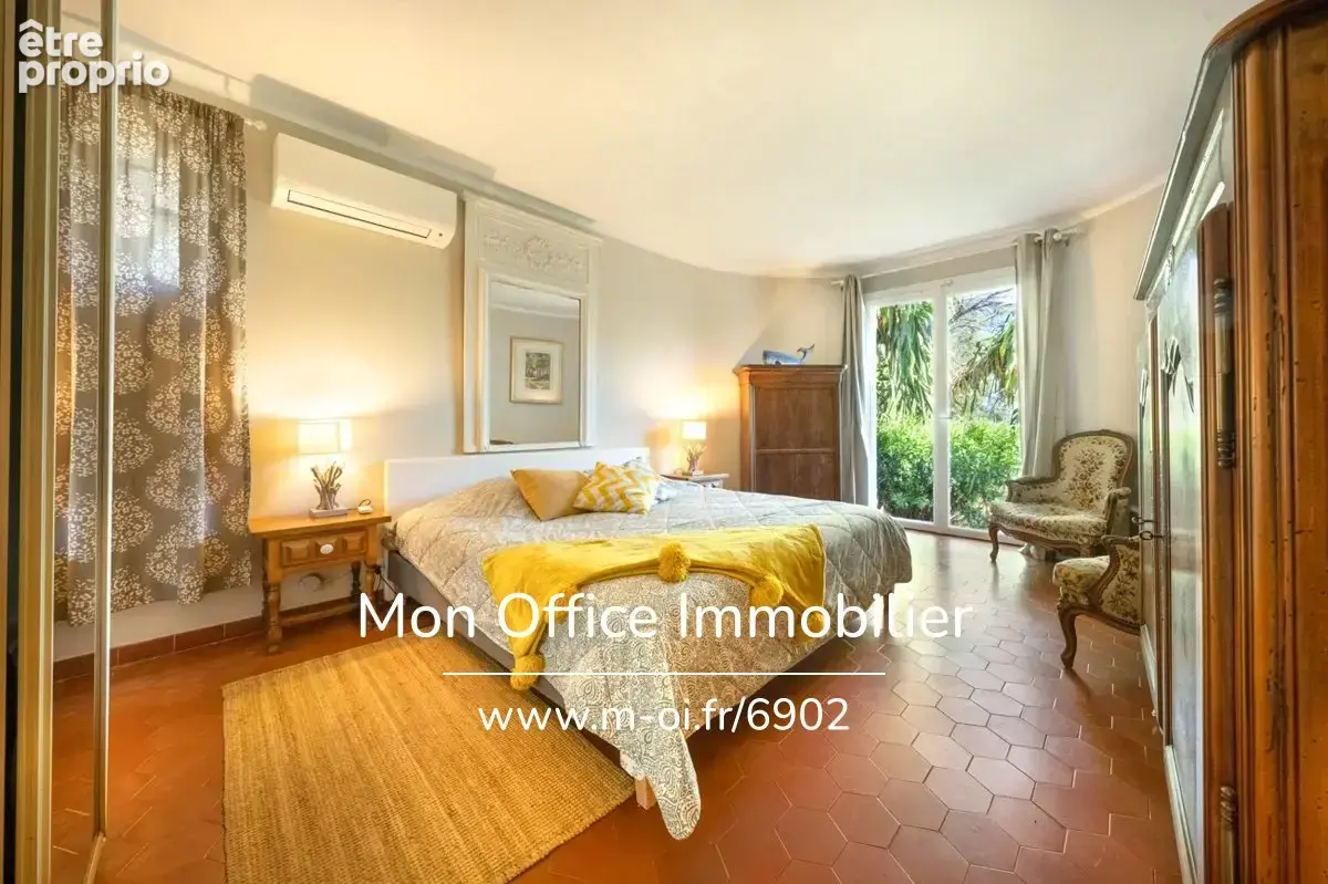 Référence : 6902-JDO - Villa provençale de charme avec piscine, studio indépendant et aperçu mer ! - photo 9