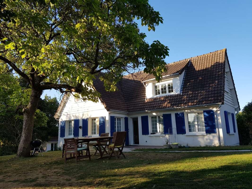 Maison à DANNEMOIS