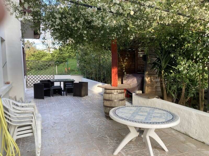 Appartement à CIBOURE