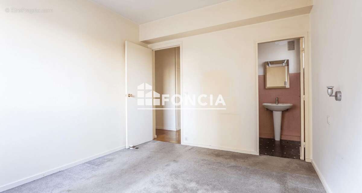 Appartement à BOURG-LA-REINE