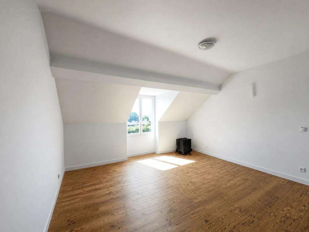 Maison avec dépendance sur 6000m2 de terrain - photo 13