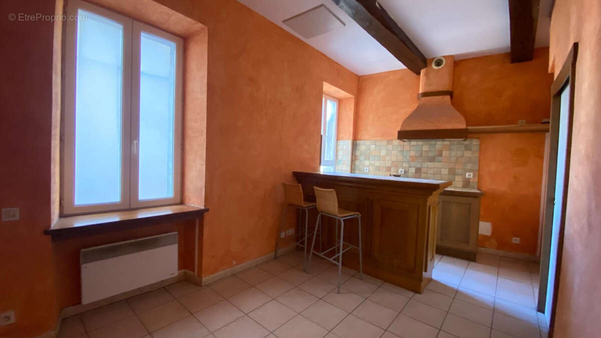 Appartement à LEZIGNAN-CORBIERES