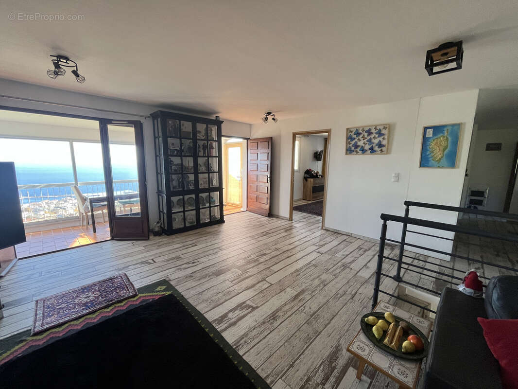 Maison à SAN-MARTINO-DI-LOTA