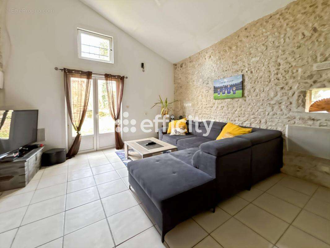 Maison 108 m² à Perignac  - photo 9