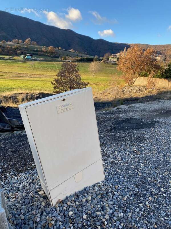 Terrain à LE BRUSQUET