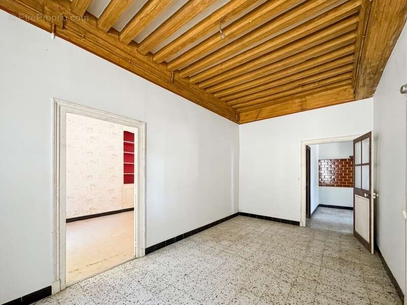 À vendre : Belle maison de caractère au cœur d'AUNAY EN BAZOIS (58) – Idéale pour investissement locatif ! - photo 3