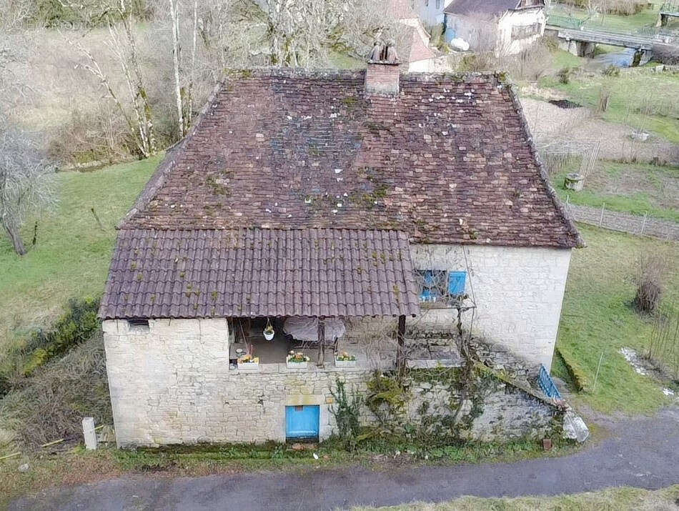 Maison à SAINT-SAUVEUR-LA-VALLEE