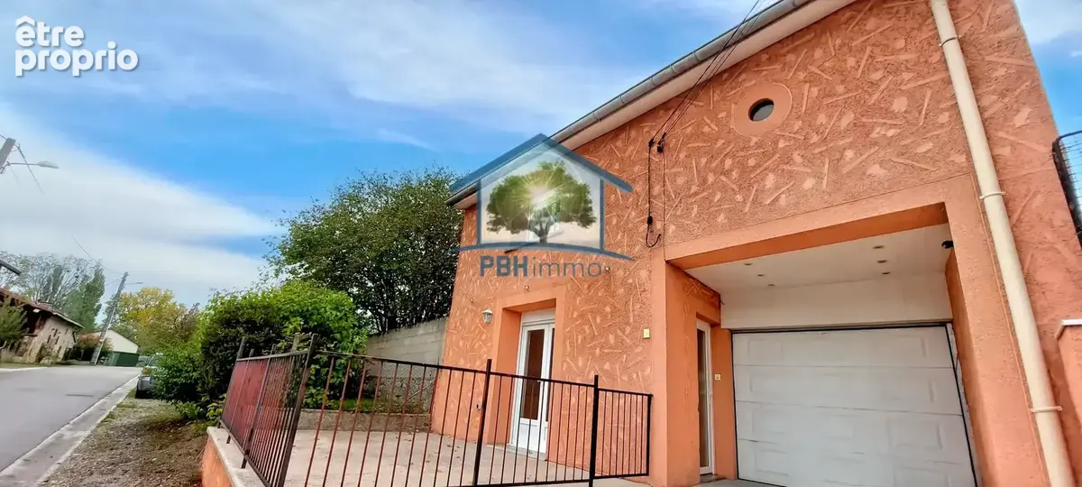 HADIGNY-LES-VERRIERES (88)- Maison 4 pièces 111m2 avec garage sur 2,34 ares. - photo 2