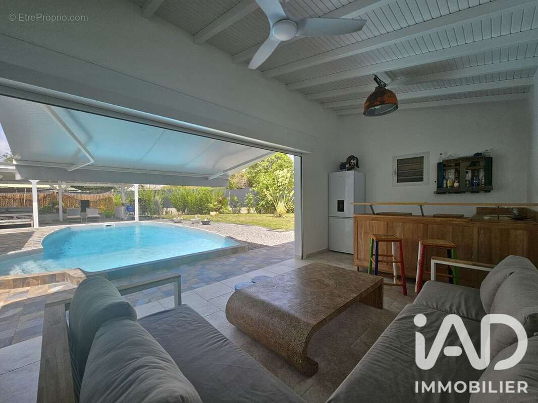 Maison 170 m² à Saint-Francois  - photo 7