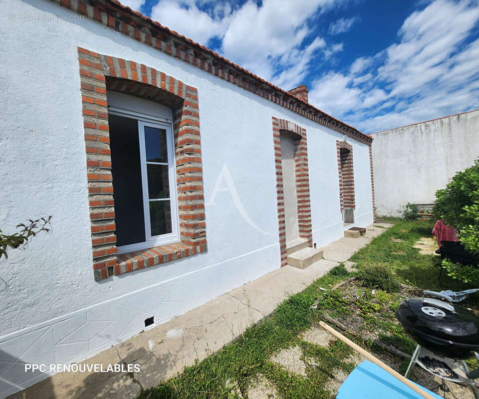 Maison à L&#039;EPINE