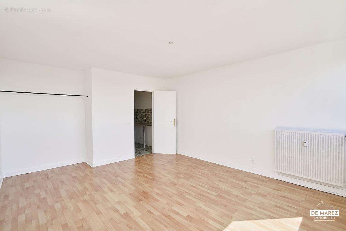 Exclusivite : studio au pied du metro ! - photo 4