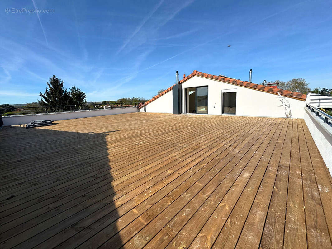 Appartement à SAINT-ORENS-DE-GAMEVILLE