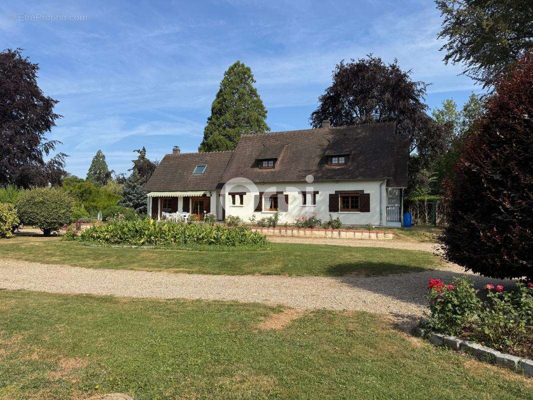 Maison de caractère avec appartement indépendant et bras de rivière – Entre Conches-en-Ouche et Évreux - photo 3