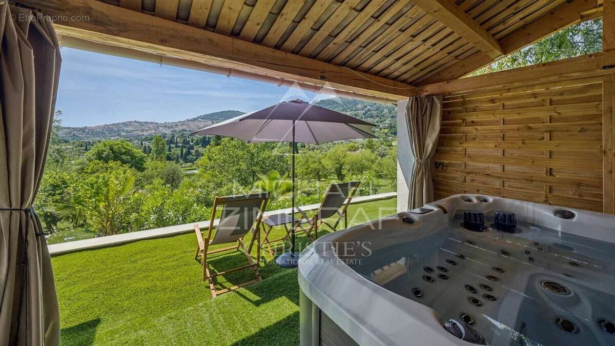 Maison à GRASSE