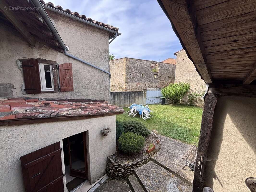 Maison à SAINT-AMADOU