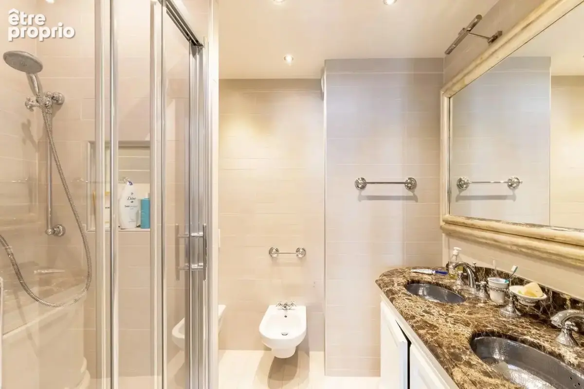 Cannes Croisette – Exceptionnel Appartement de 229 m² face au Port Canto - photo 7