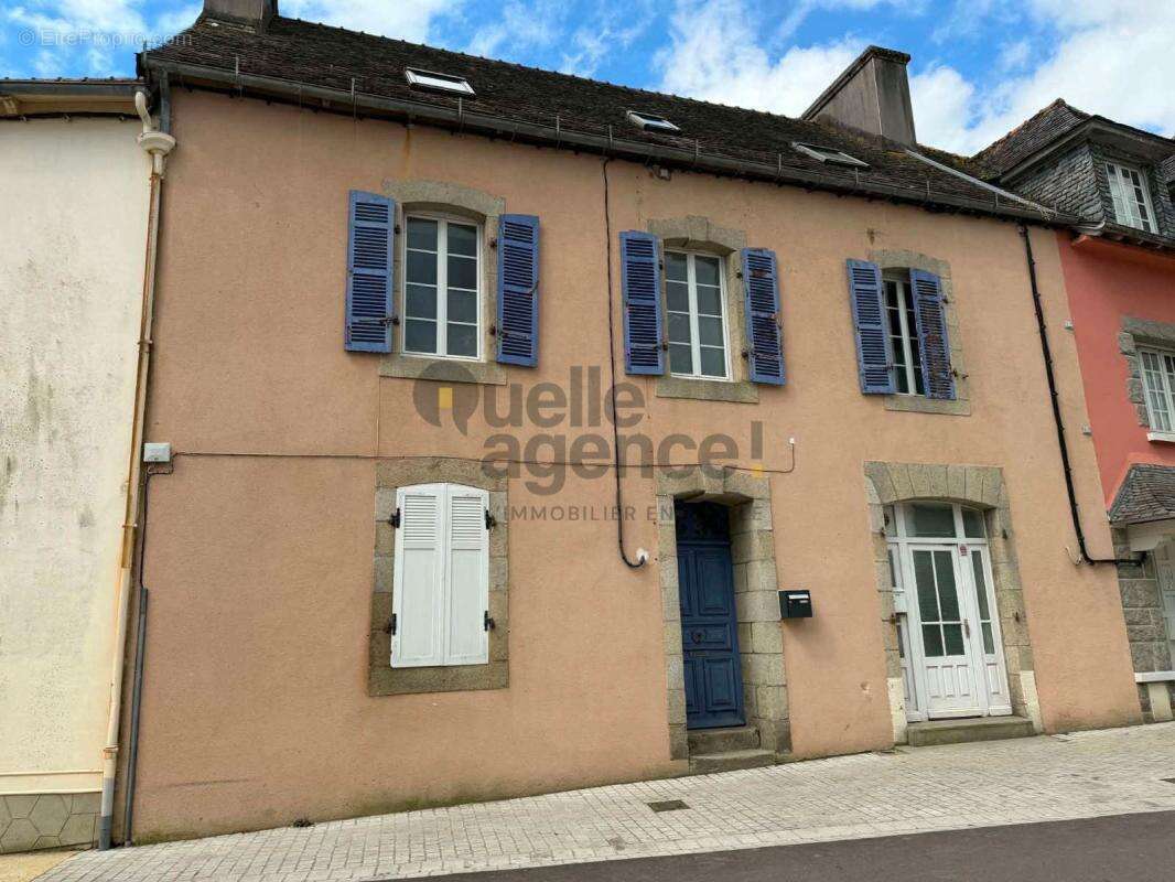 Maison à SIZUN