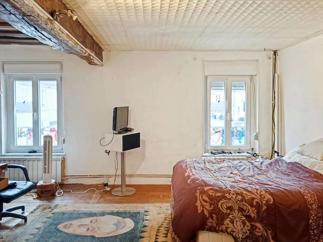 Maison à VILLENEUVE-SUR-BELLOT