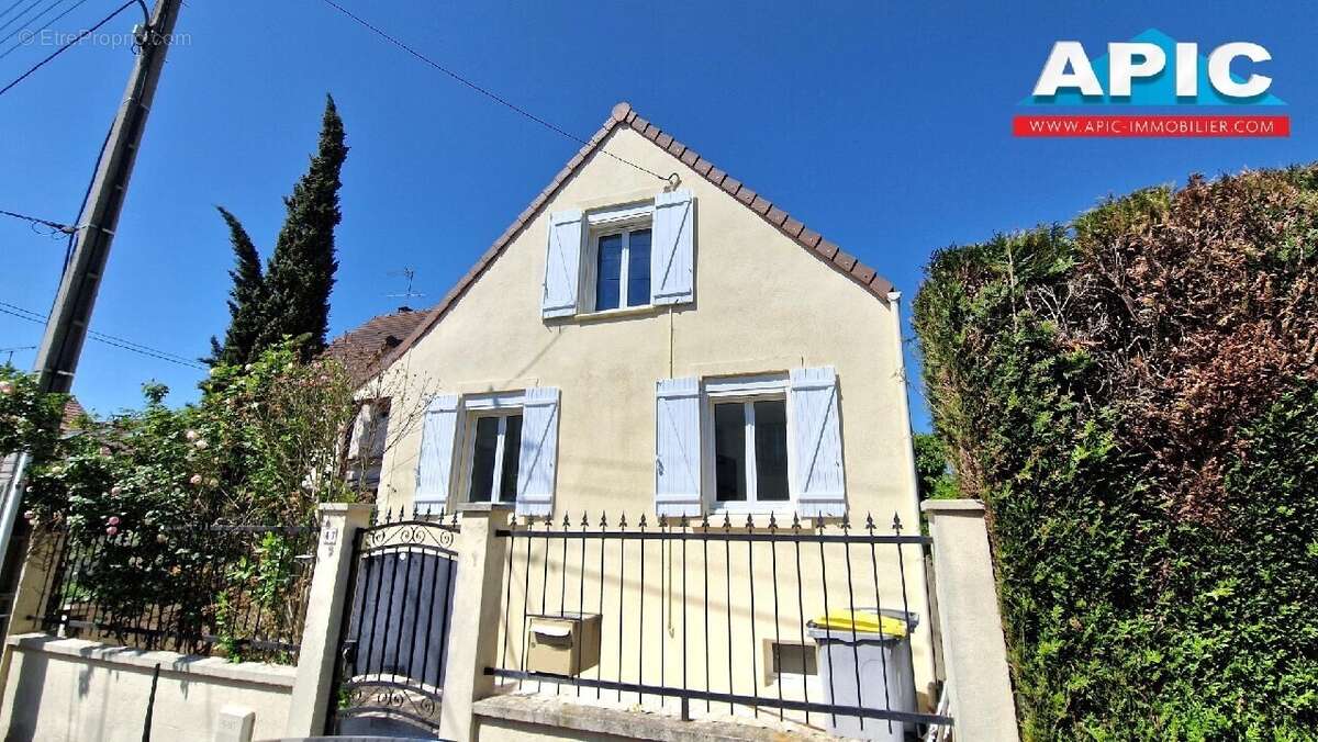 Maison à SAINT-BRICE-SOUS-FORET