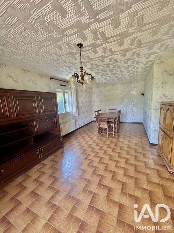 Maison 81 m² à Marigny-Le-Chatel  - photo 5
