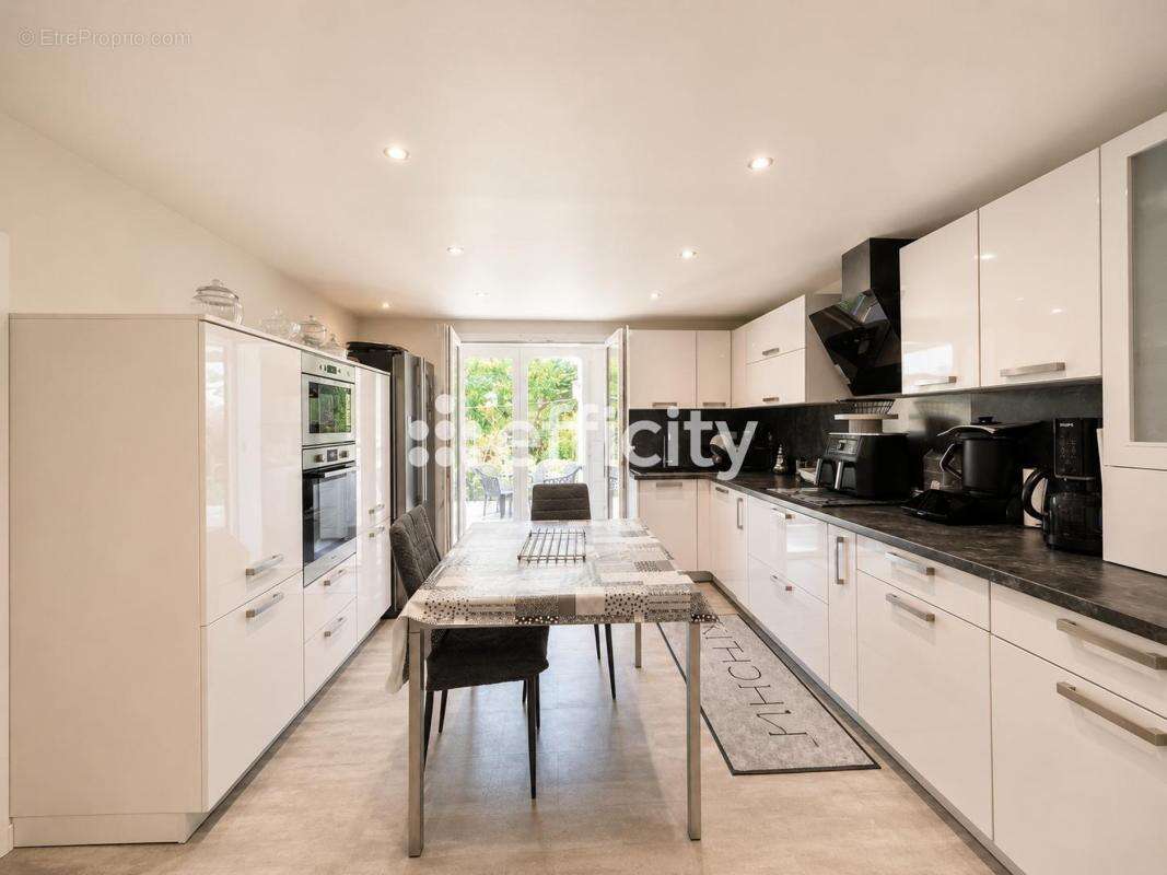 Maison 180 m² à Montgeron  - photo 24