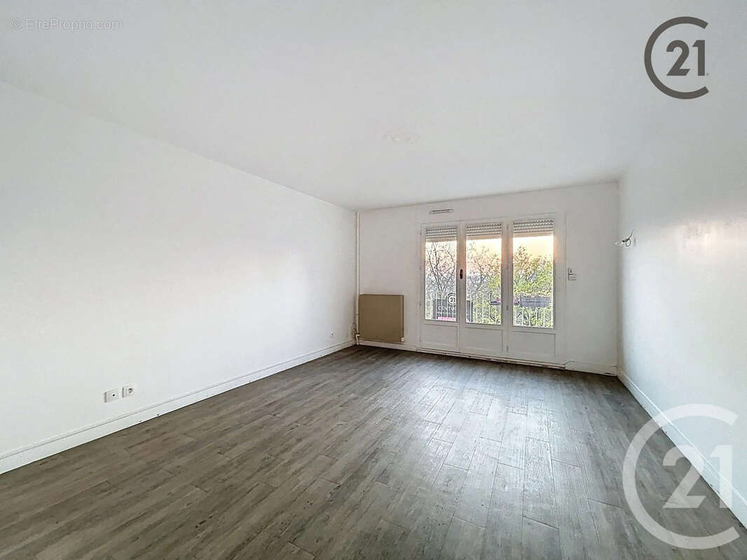 Appartement à MONTEREAU-FAULT-YONNE
