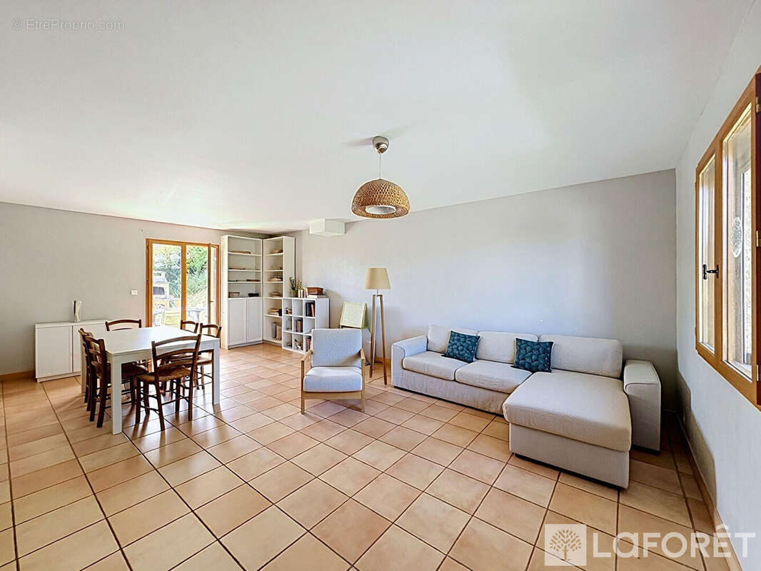 Maison Succieu 5 pièce(s) 103.61m2 - photo 2