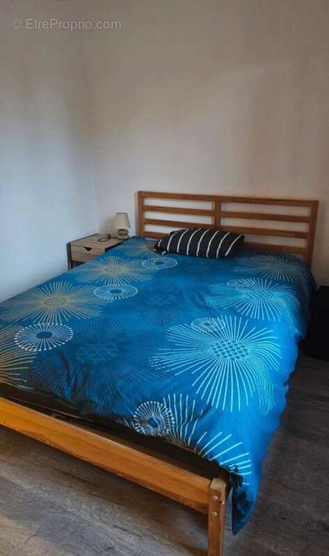 Appartement à ETREMBIERES