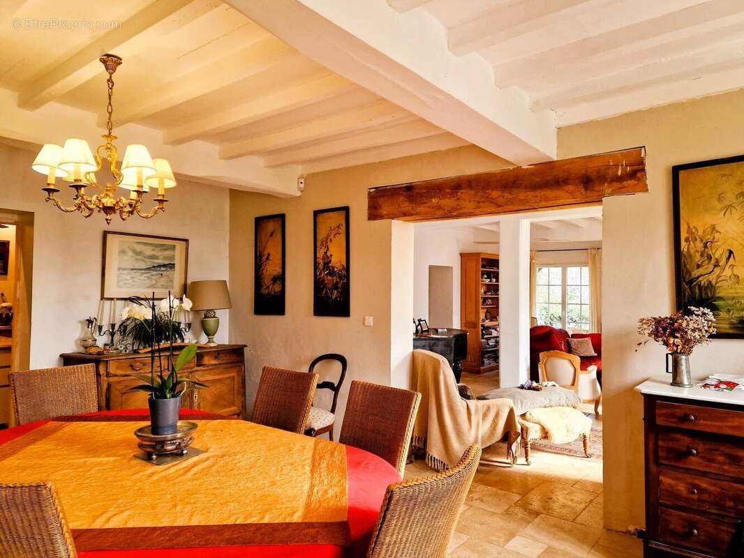 Maison à CASTILLON-LA-BATAILLE