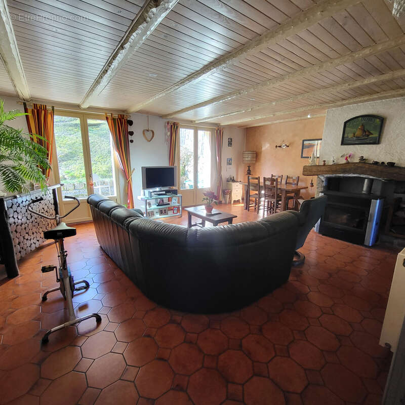 Maison à RIOM-ES-MONTAGNES