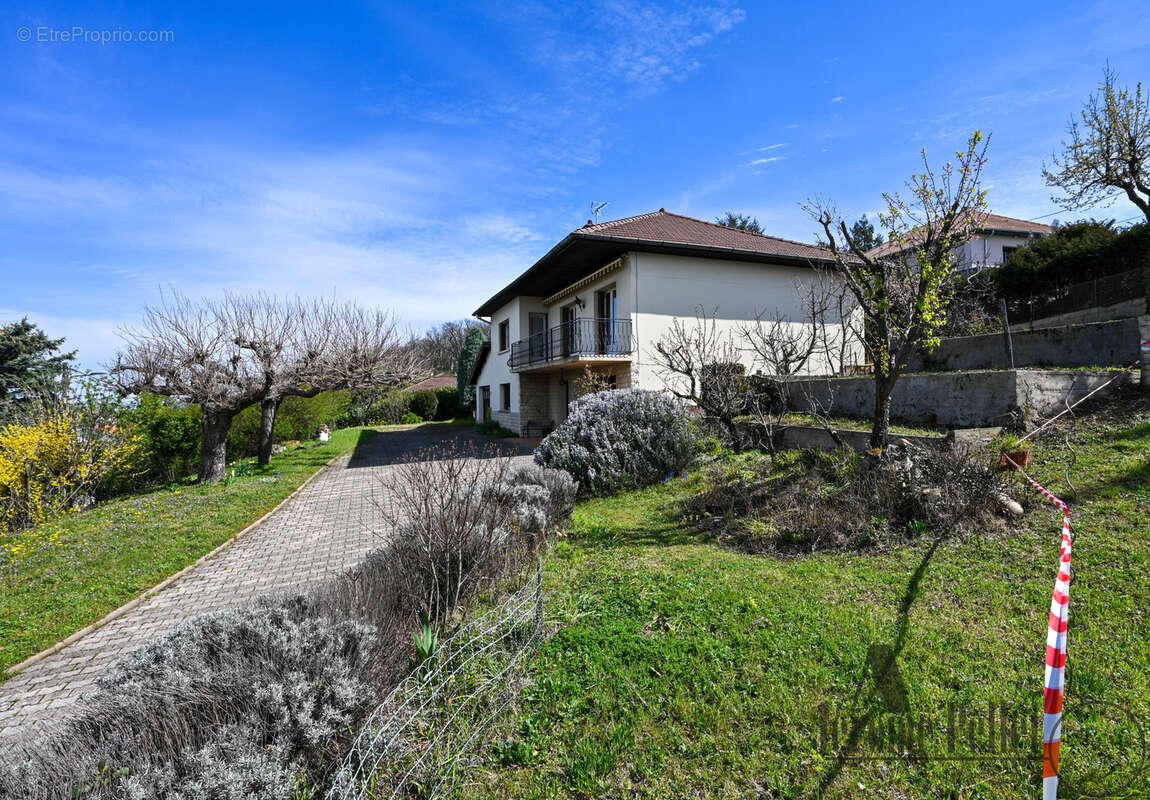 Maison à TERNAY