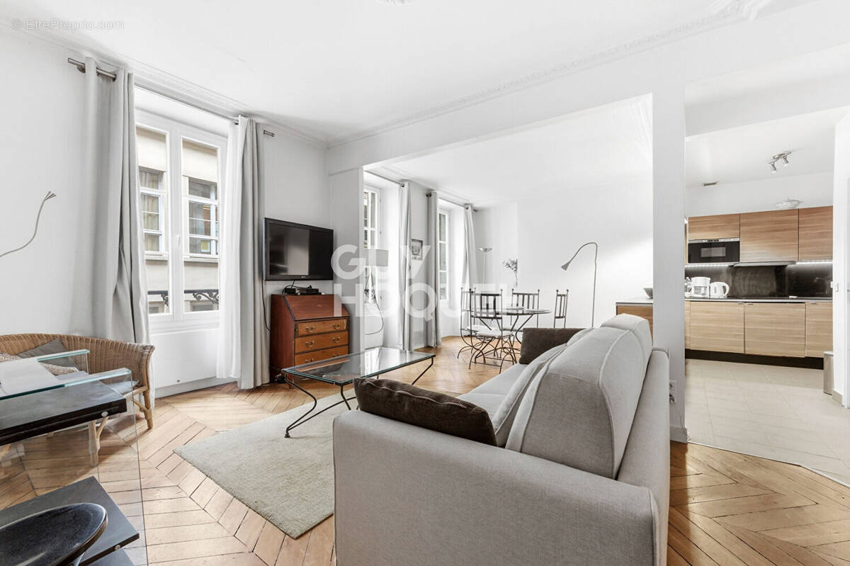 Appartement à PARIS-9E