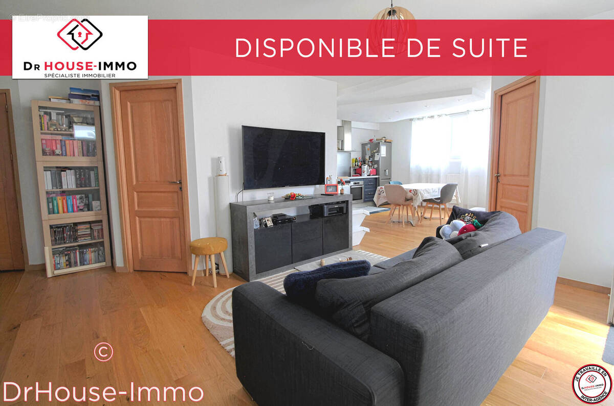 Appartement à FONTENAY-LE-FLEURY