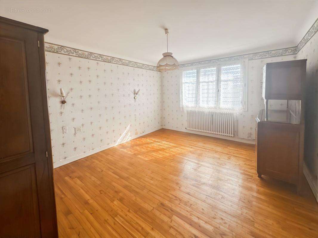 Maison à SAINT-AUBIN-DES-CHATEAUX