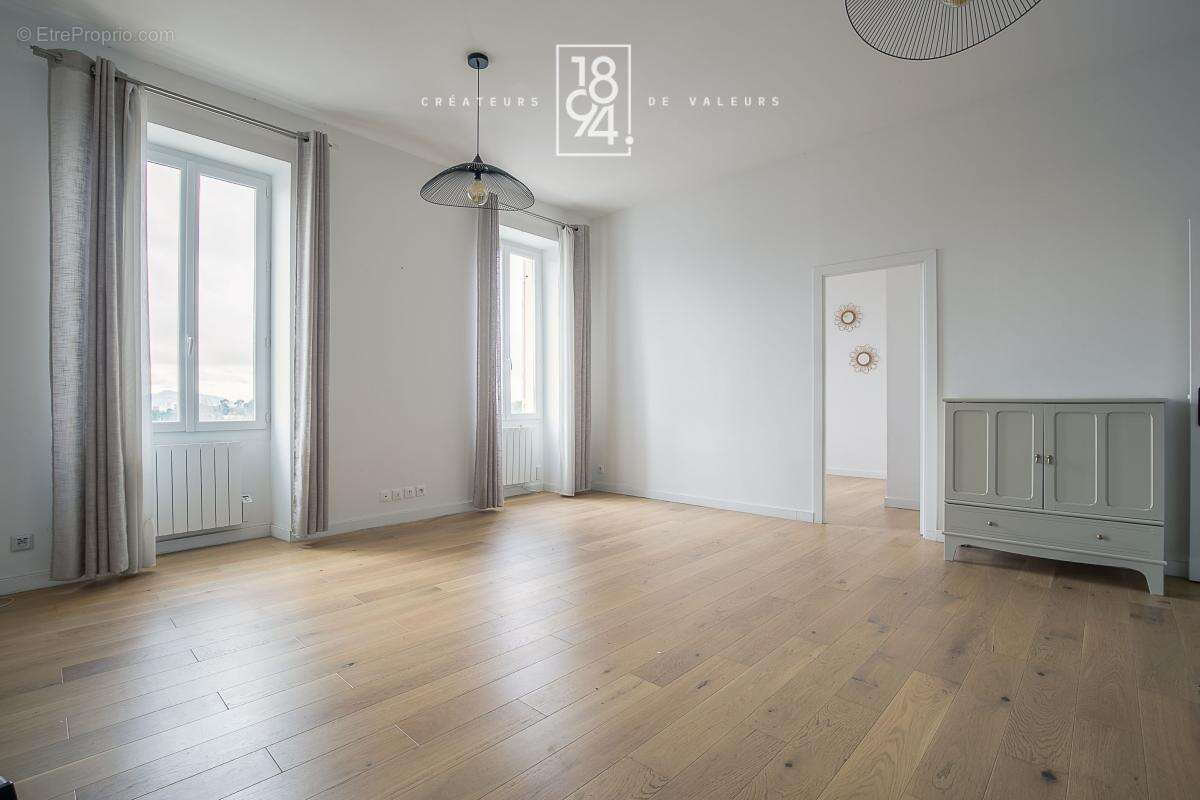 Appartement à MARSEILLE-13E