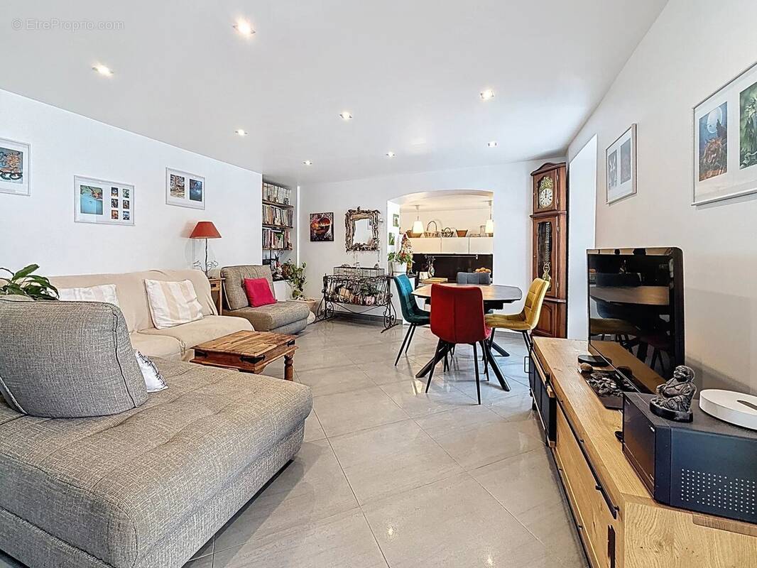 Appartement à LEVENS